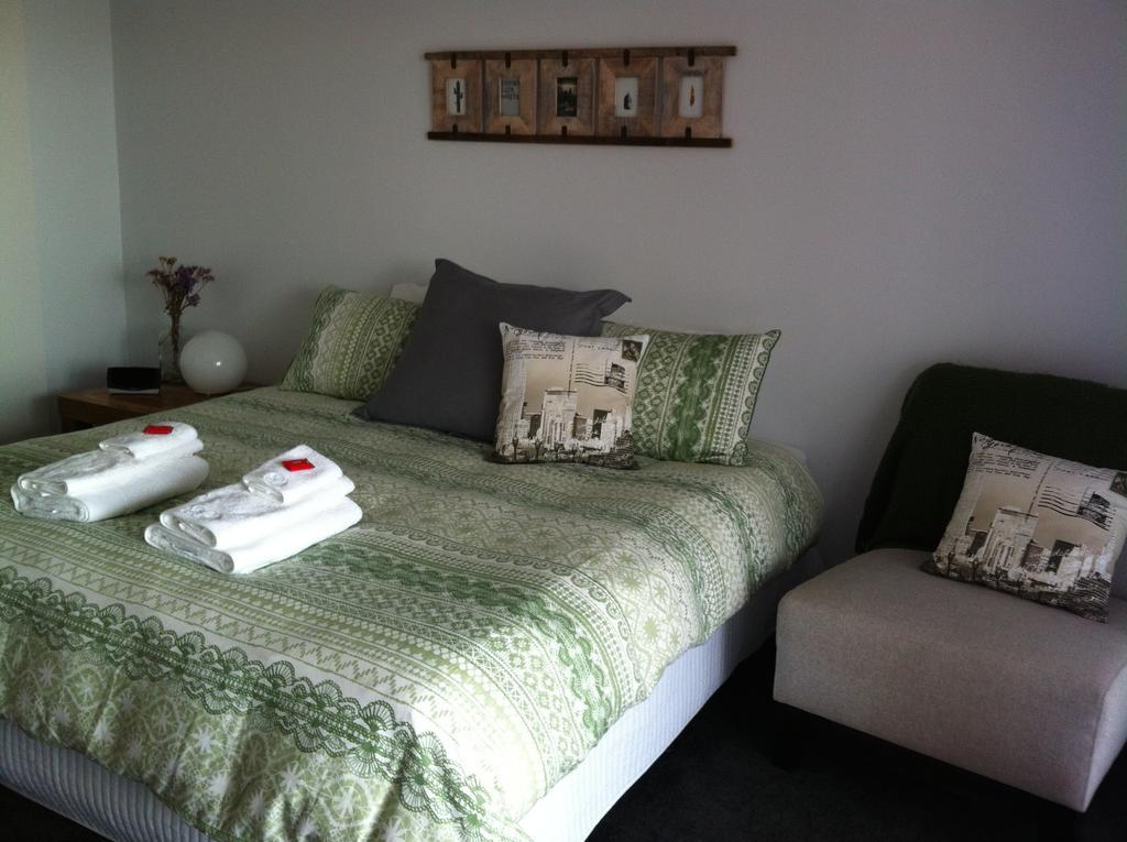 Corinella On The Esplanade Bed & Breakfast Exterior photo